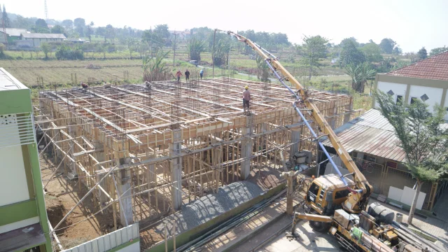 Dokumentasi Pengecoran Balok Sloof Lantai 2